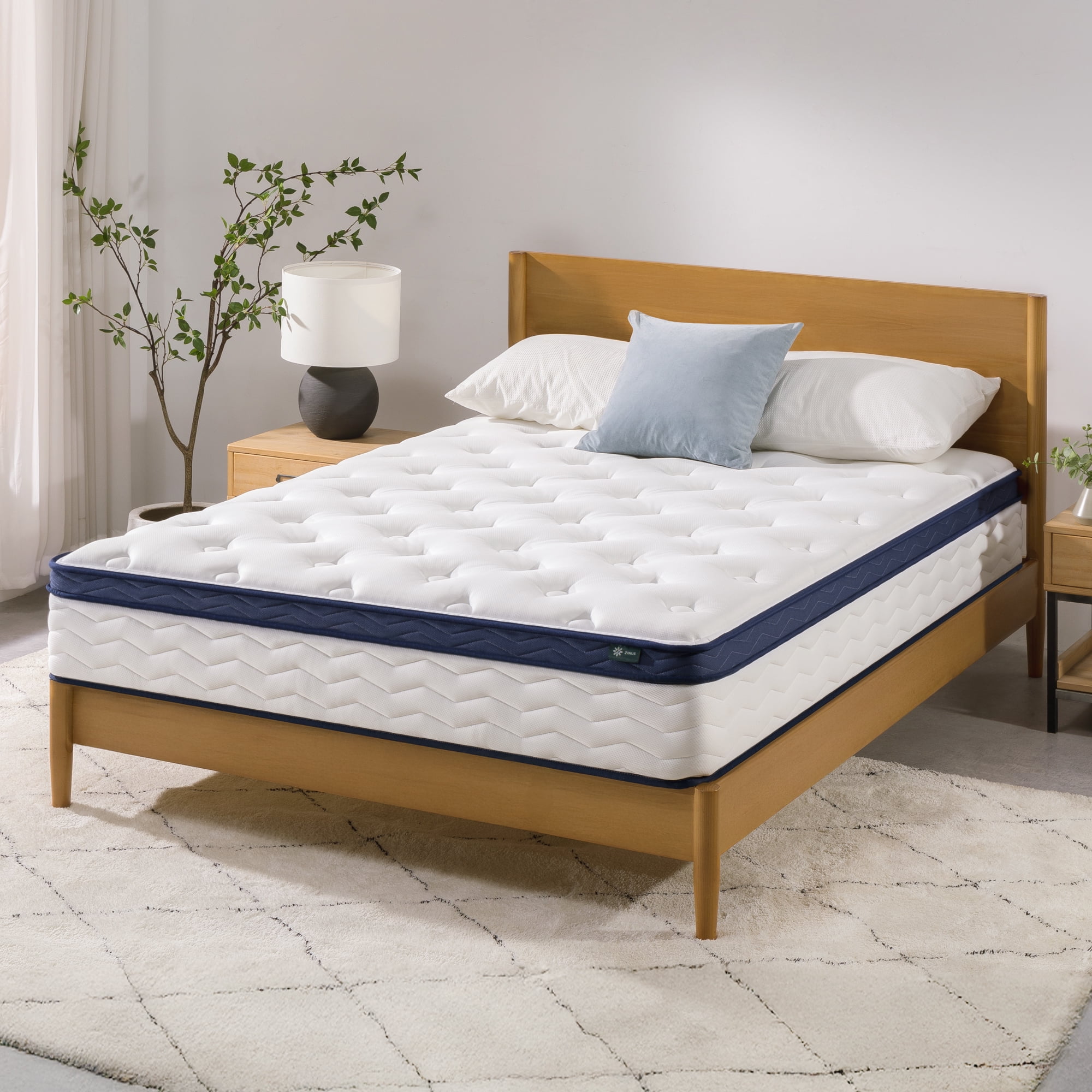 Zinus 12" Pocket Coil Euro Top Hybrid Mattress, Queen