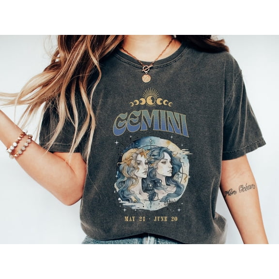 Zodiac Gemini Whimsigoth Birthday Gift For Celestial Vintage Retro Astrology T-Shirt