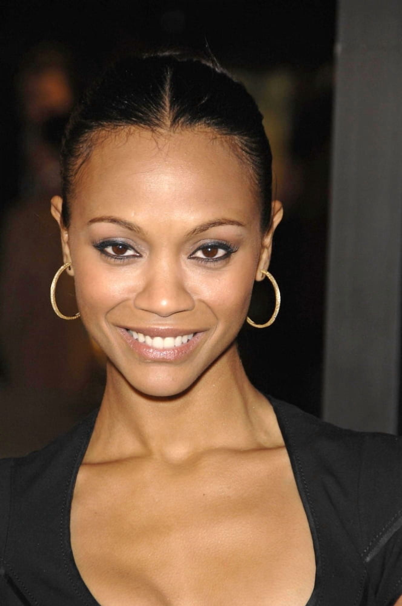 Zoe Saldana At Arrivals For LA Premiere Of Cloverfield Canvas Art - (16 x 20)
