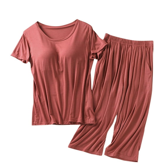 ZyeKqe Womens Plus Size Lounge Sets Short Sleeve Top with Chest Pad Knee Length Pants 2 Piece Pjs Sets