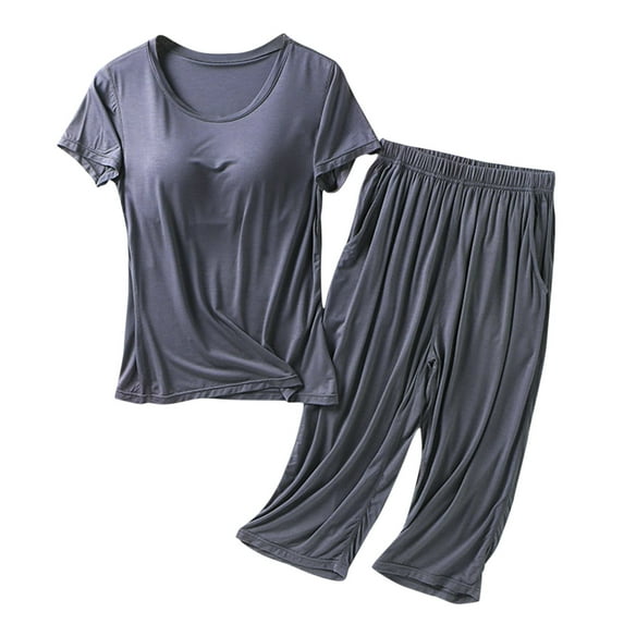 ZyeKqe Womens Plus Size Lounge Sets Short Sleeve Top with Chest Pad Knee Length Pants 2 Piece Pjs Sets