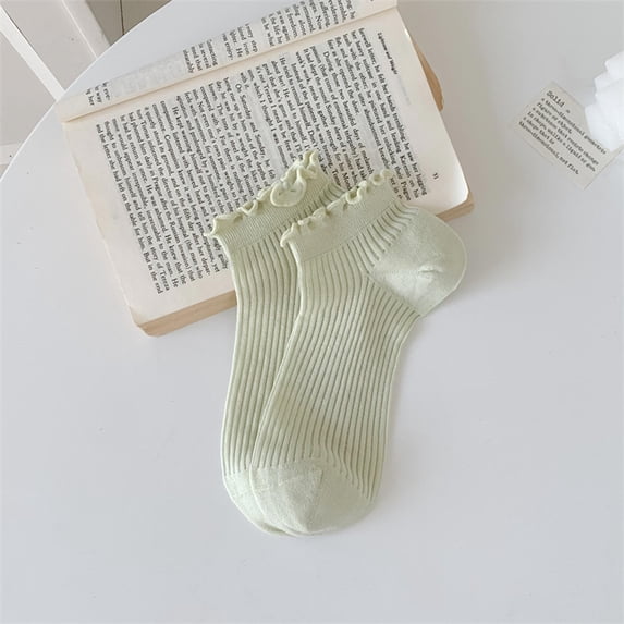 Zylanna Women's 100% Cotton Ankle Socks, Lightweight Vertical Ribbed Stretchy Breathable Scalloped Ruffled Cuff No‑Show Casual Short Socks for Daily Wear Green