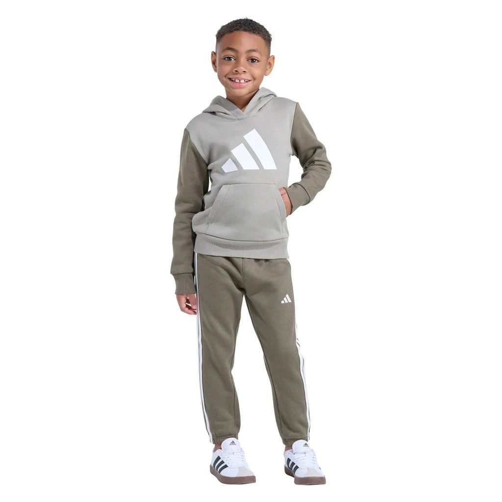 adidas Youth Kids’ 2-Piece Tracksuit Outfit Set – Fleece Hoodie & Jogger Sweatpants, Midweight Activewear Outfit (Green/2T)