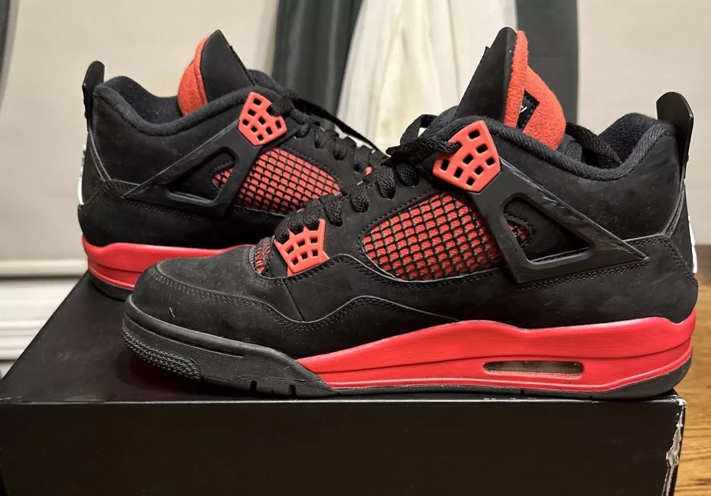 aj 4 Retro Mid Red Thunder