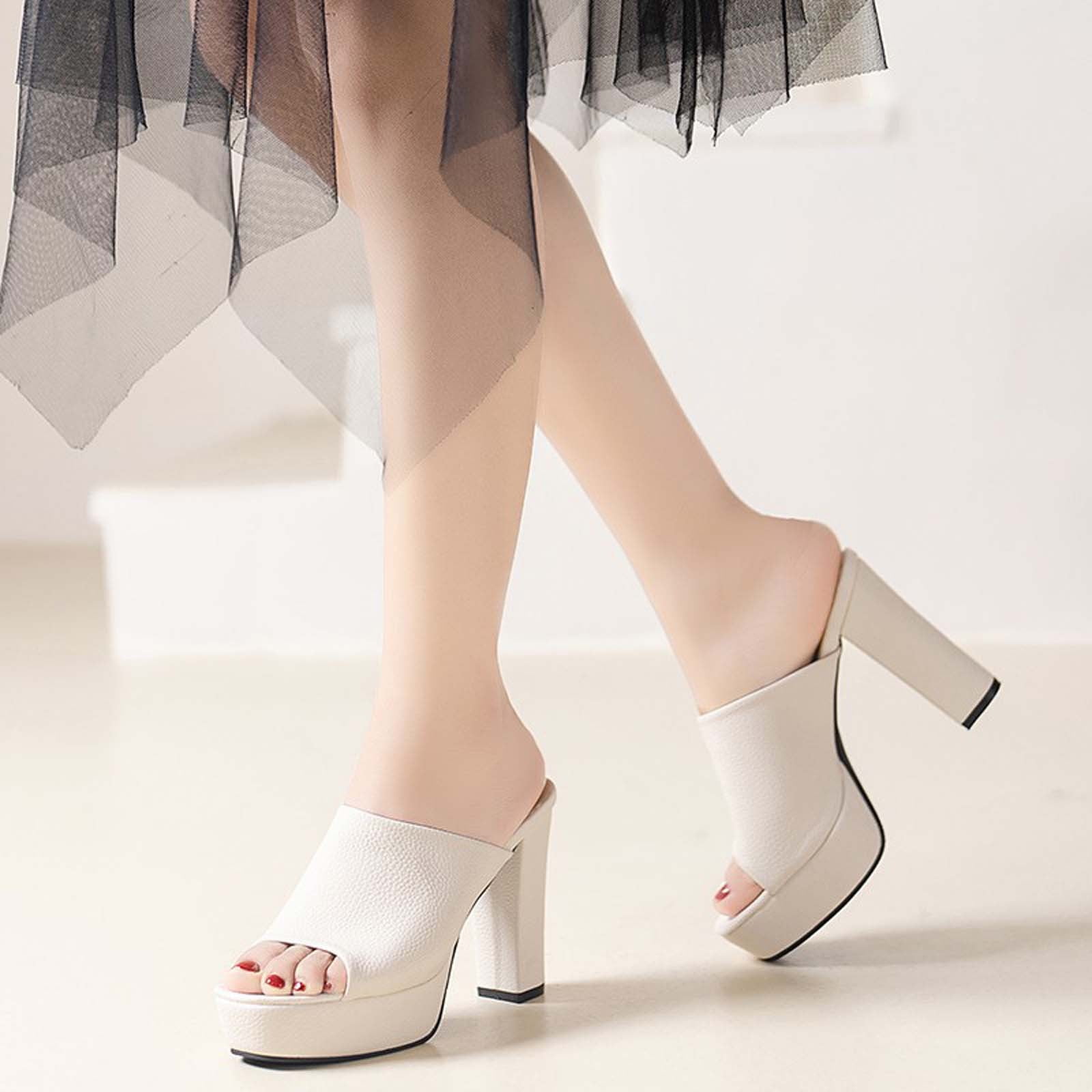 Buy Comfortable Platform Heels for Women with Trendy Golden Chain –  aroundalways