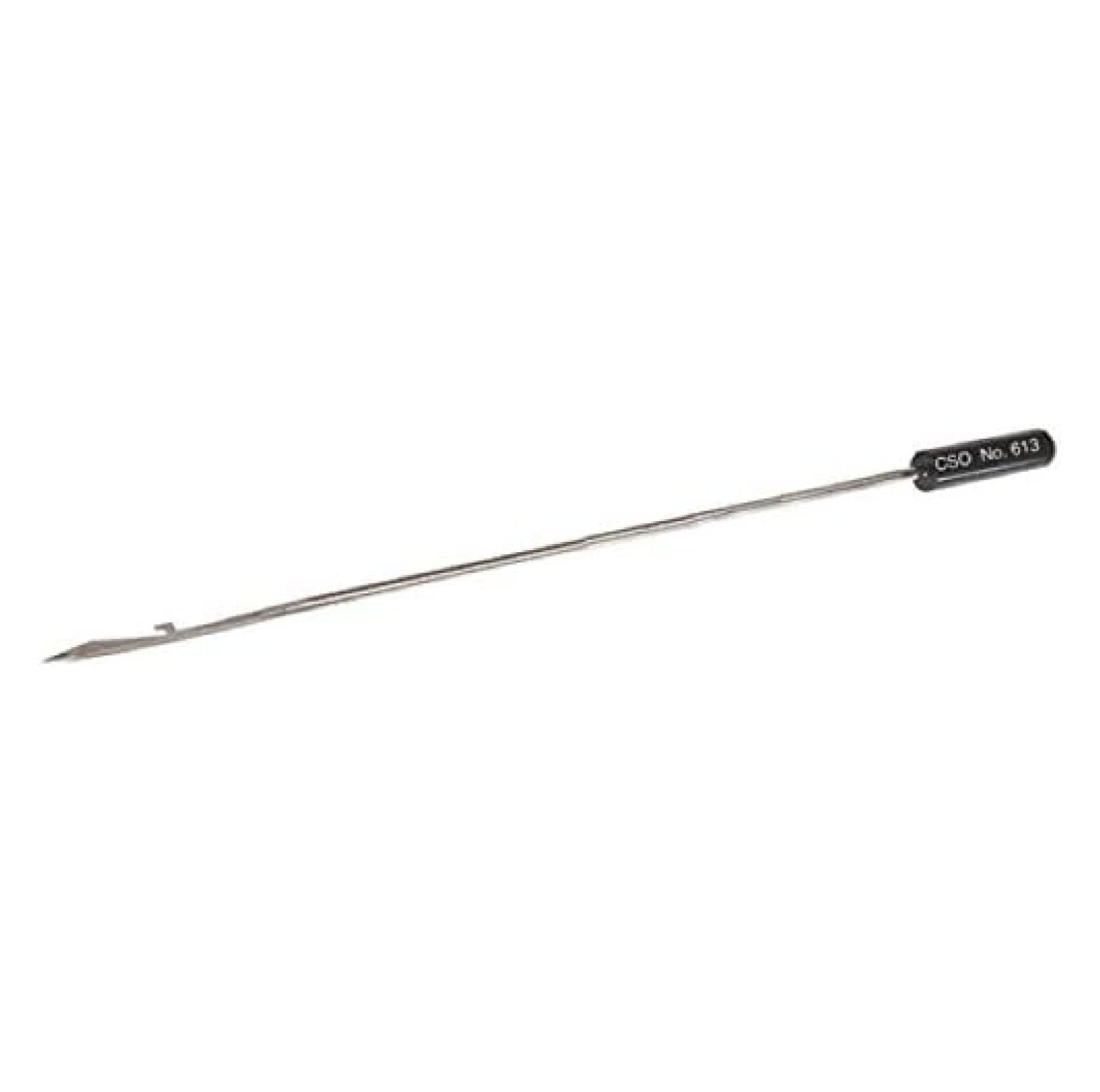 and Co.-No. 613-Tufting Needle and 2 Dozen No. 614 Clasps