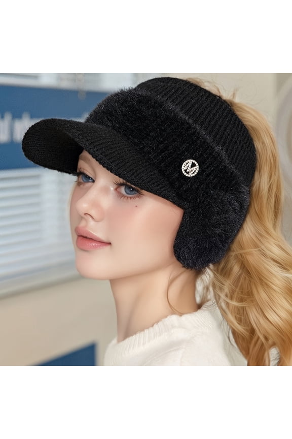 This autumn and winter women's outdoor visor hat is warm and thick; it's an ear protection hat. Can be worn with a high ponytail, suitable for outdoor running, casual wear, and shopping