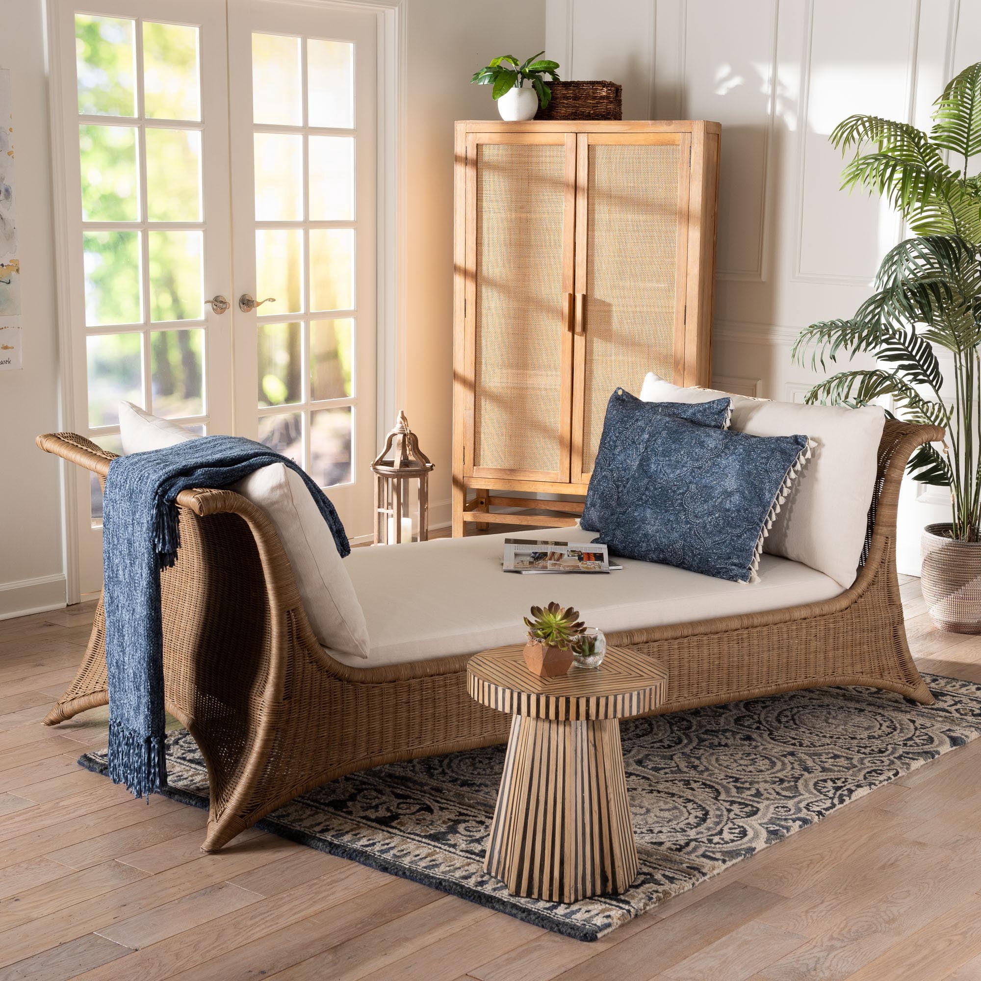 bali & pari Kalisha Boho Daybed, Greywash
