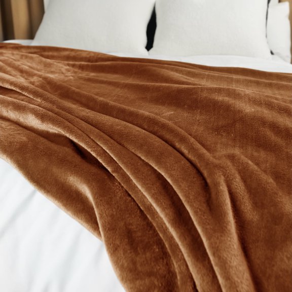 blunique Fleece Blanket Solid Lightweight Flannel Fuzzy Cozy Soft, King 104x90 inches, Rust
