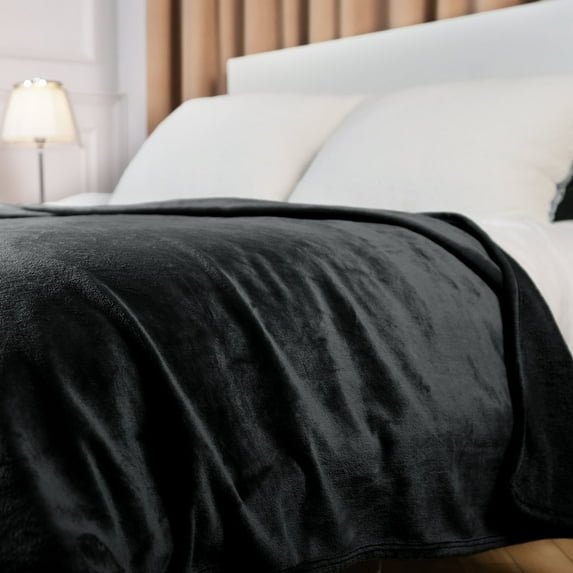 blunique Fleece Blanket Solid Lightweight Flannel Fuzzy Cozy Soft, King 104x90 inches, Black