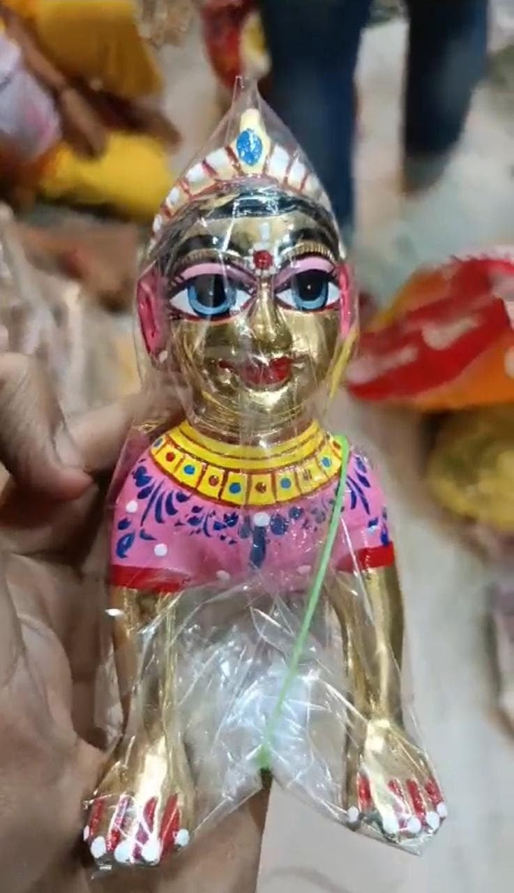 brass-painted-with-acrylic-color-radha-rani-statue-idol-for-home