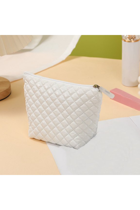 Puffer Quilted Makeup Bag with Handle, Cute Puffy Cotton Cosmetic Bags for Women, Checkered Toiletry Zipper Pouch, Travel Essentials Storage Organizer Clutch Pouches Pencil Case