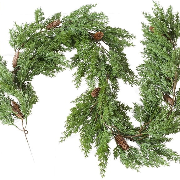 chaungfeng Classic Northern Spruce Pine Garland for Indoor/Outdoor Holiday Decor Xmas Decorations, for Mantel Table & Home Pine Christmas Garland Artificail Greengery Garland (Pine + Fruit)