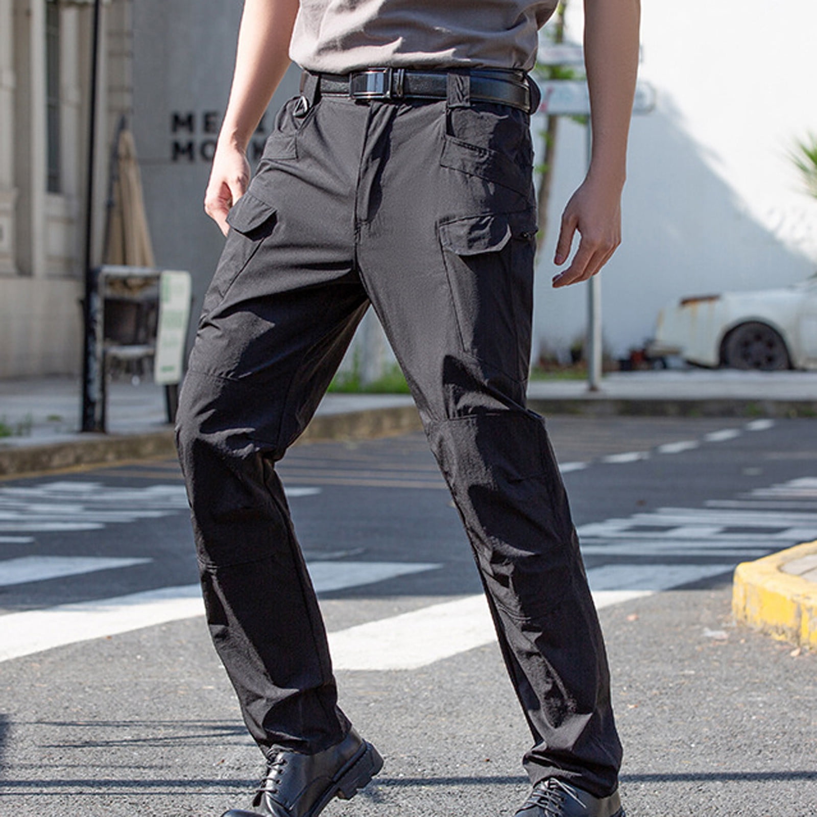 Men's Cargo pants in wrinkled nylon canvas
