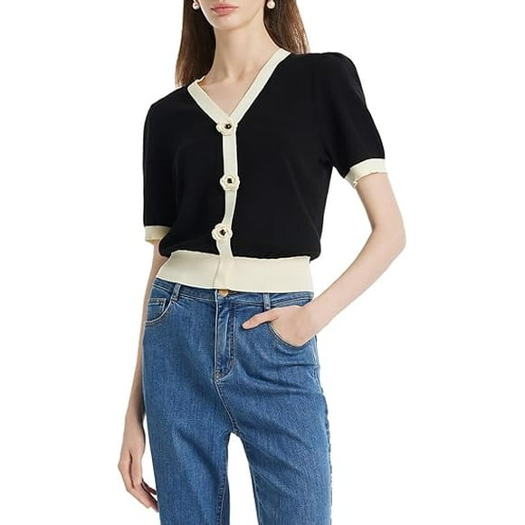 This crop top, with its bold and avant-garde design, perfectly interprets trends and individuality, making it an essential item for fashionistas to create eye-catching looks. It is made of elastic mo
