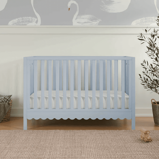 daVinci Sammy Scallop 4 in 1 Convertible Crib, Powder Blue
