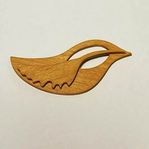 dajkiuy Wooden Brooch Pin With Cute Image Design Brooch, Sweater Clip, Vintage Shawl Pin Natural Wooden Brooch Pin