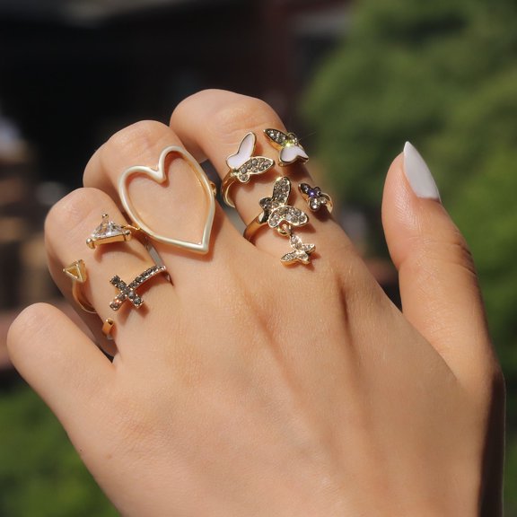 ddioayh Boho Star Moon Alloy Rings Set with Ethical Diamonds and Pearl Accents for Women Gift