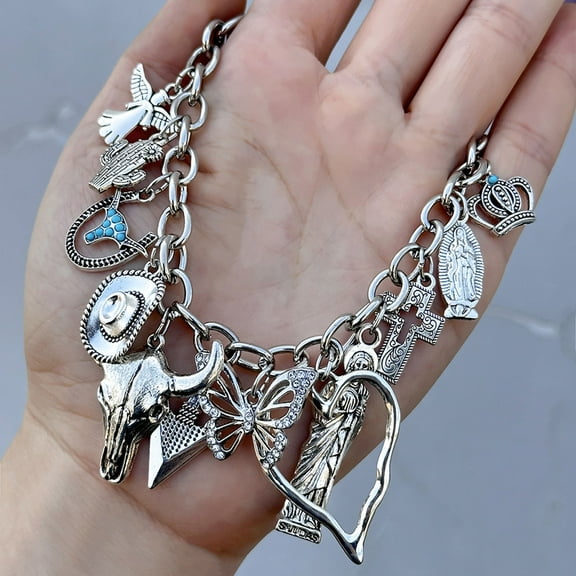 ddioayh Exaggerated Punk Style Heart Pendant Bracelet for Women & Men, Bold Fashion Statement Jewelry with Adjustable Chain, Unisex Gothic Gift for Casual or Formal Events