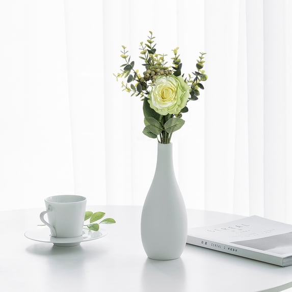 dianhelloya Artificial Roses Eucalyptus Faux Flowers Centerpiece Table Decorations for Home Café Living Room Farmhouse Green