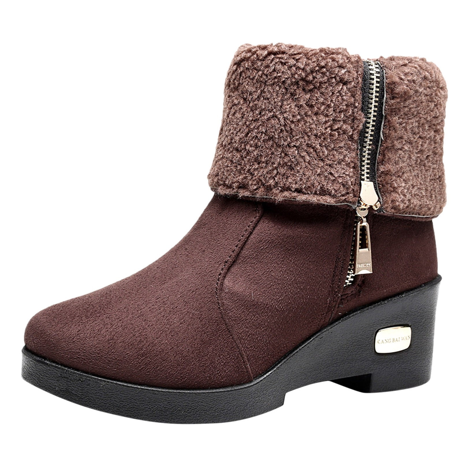 11 Snow Boot Outfits That Are Actually Cute
