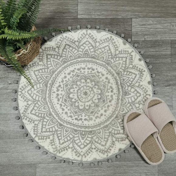 Round Pom Pom Rug