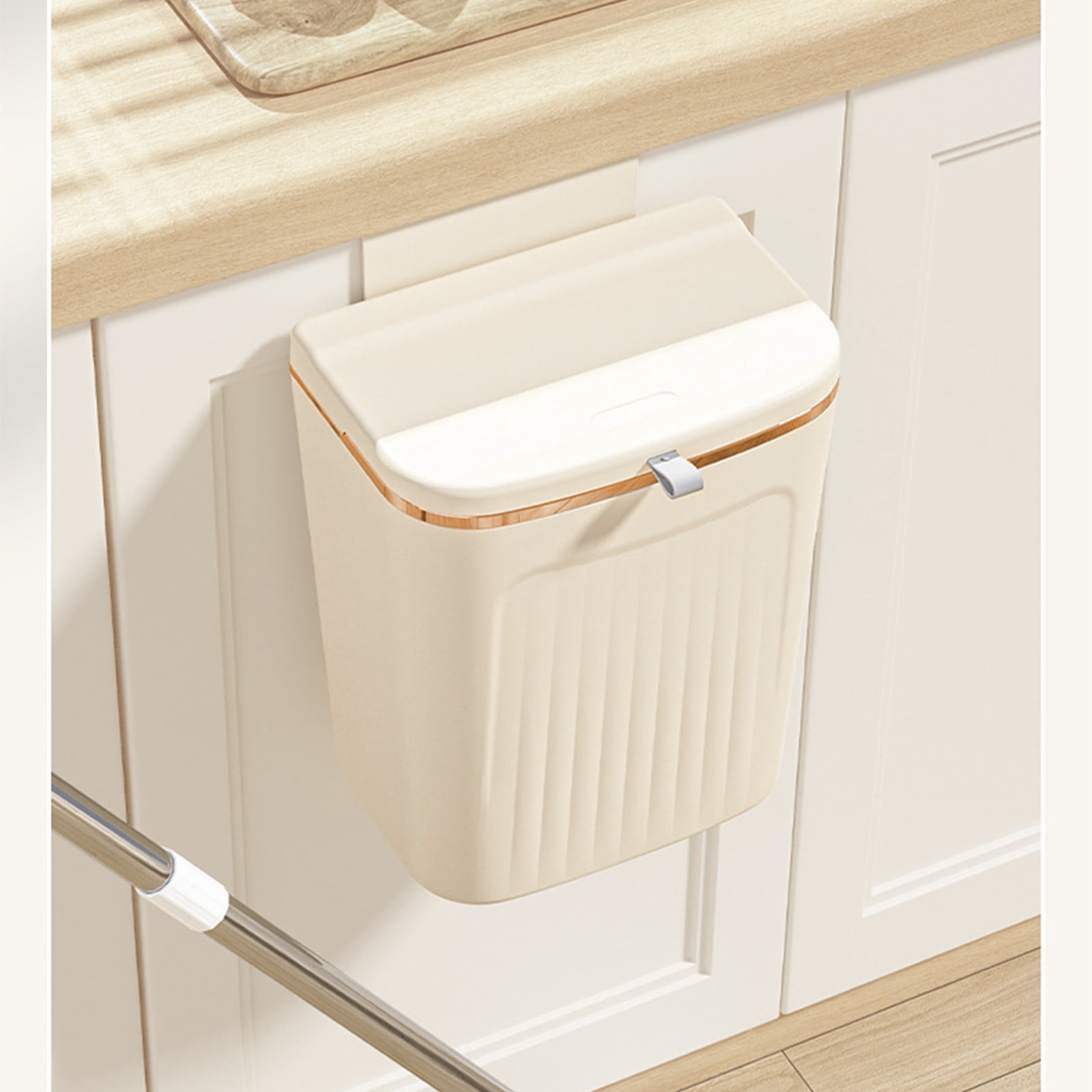 dwsnxt Gold Hanging Trash Can with Lid for Kitchen Cabinet Door, Space ...