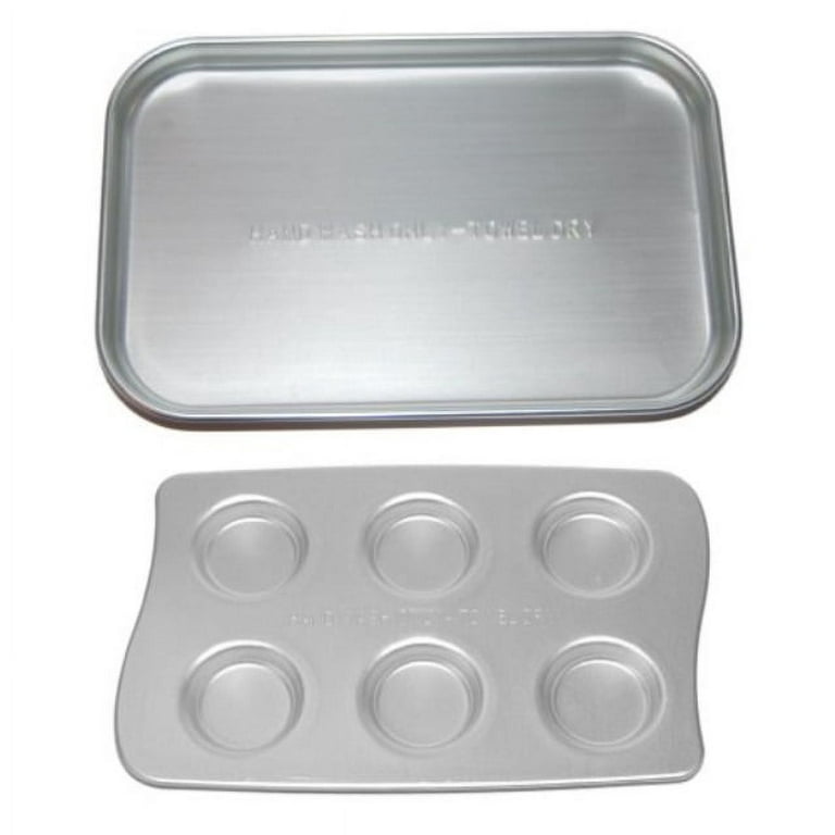 https://i5.walmartimages.com/seo/easy-bake-ultimate-oven-replacement-pan-cupcake-pan_01f25ae6-ab83-4f29-9a2b-b70a8c46c10f.a90b3970afce5223a7e529c1ff10ff0f.jpeg?odnHeight=768&odnWidth=768&odnBg=FFFFFF