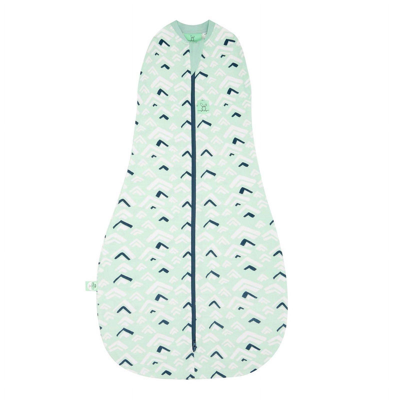 ergoPouch 2.5 tog Cocoon Swaddle Bag- 2 in 1 Swaddle Transitions into arms Free Wearable Blanket Sleeping Bag. 2 Way Zipper for Easy Diaper Changes (Mountains, 3-12 months)