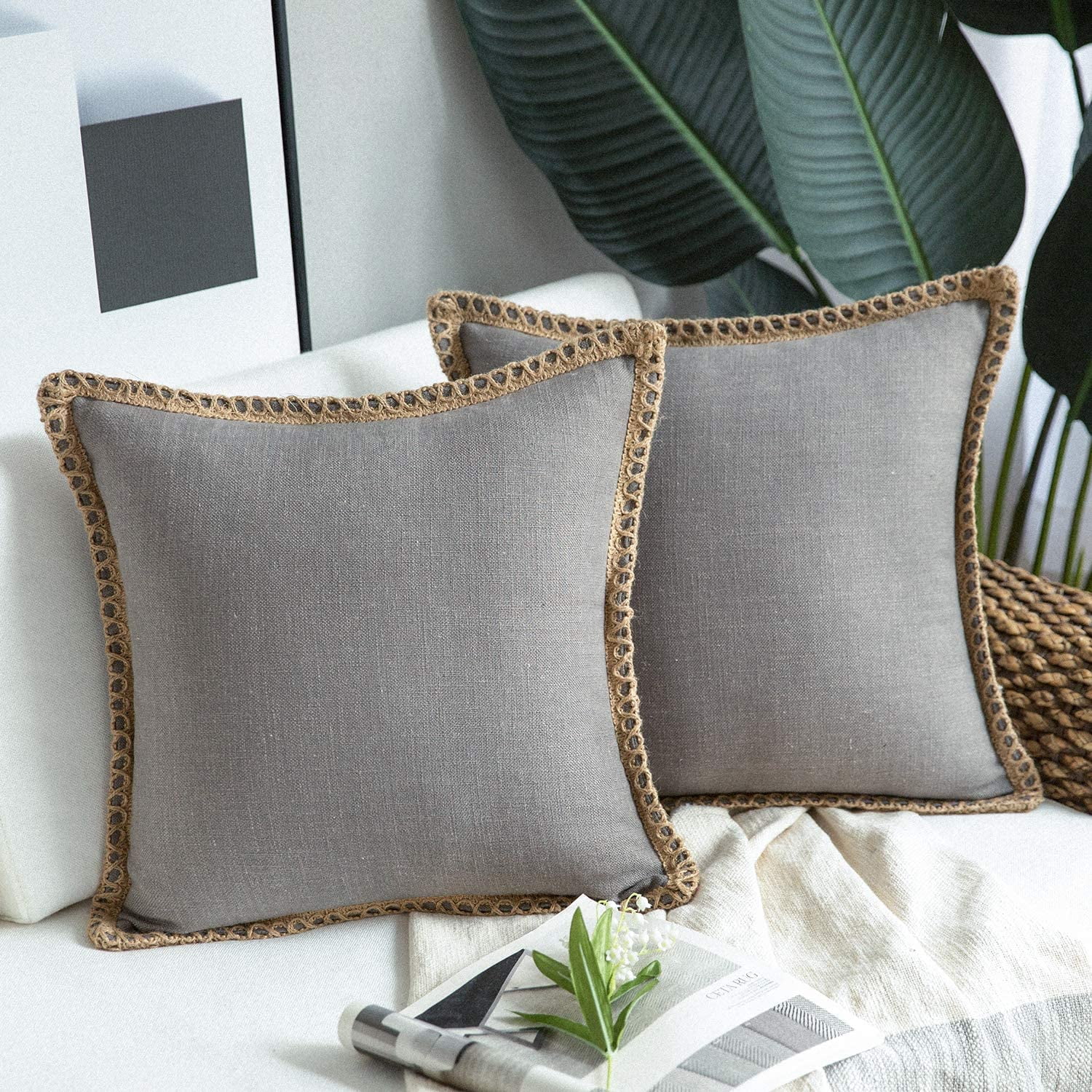 Caflife Throw Pillow Covers 20x20 for Boho Bed Couch, 2 Pack Elegant Home  Decorative Off White with Tassels Linen Burlap Throw Pillows for Farmhouse