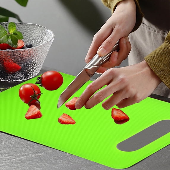 geerera Plastic Cutting Board with Handle, Non-Slip Kitchen Chopping Board for Fruits, Vegetables and Meat, Double-Sided Prep Board