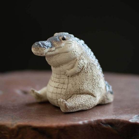 harmtty 5Pcs Tea Pet Fine Workmanship Exquisite Beautiful Delicate Simulated Decorative Clay Handmade Crocodile Tea Figurine Gift