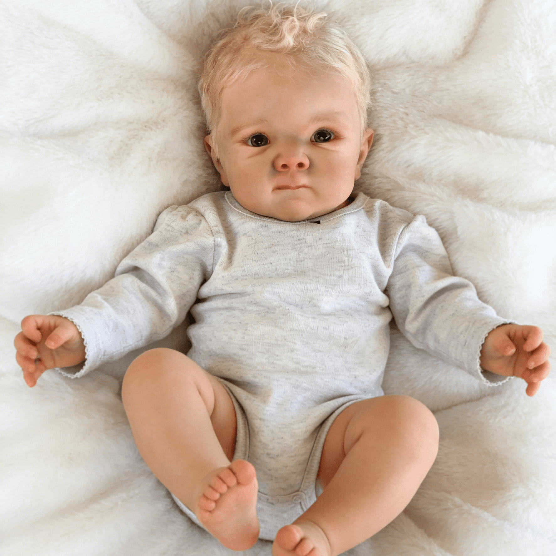 iCradle Adorable Lifelike Reborn Baby Dolls Girl 18 inch 45 cm Soft Cloth Body Realistic Newborn Babies Xmas Birthday Gift for Kids 3+