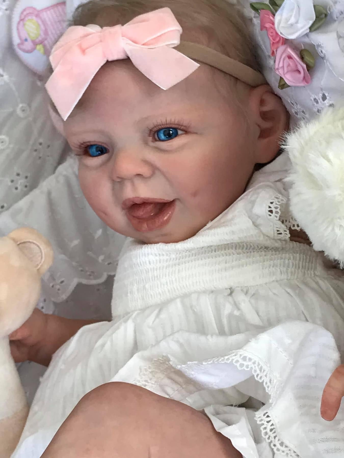 iCradle Adorable Realistic Reborn Baby Dolls Girl 22 inch Lifelike Lovely Newborn Babies Handmade Real Soft Cloth Body Blue Eyes