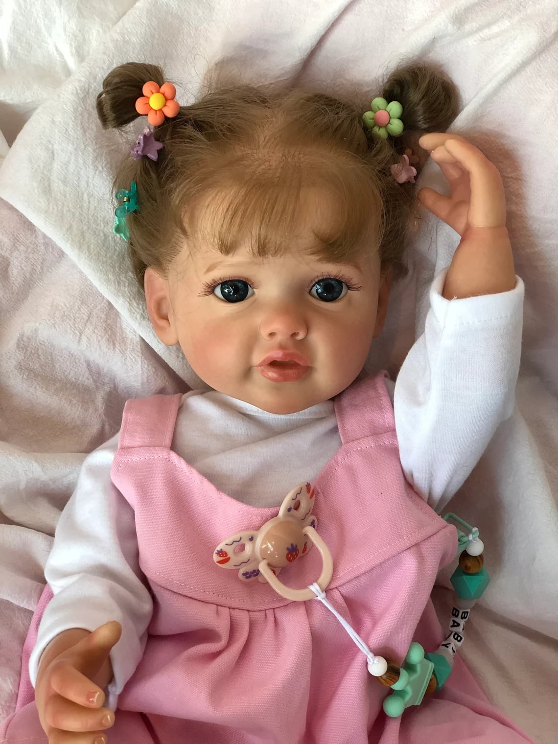 iCradle Lifelike Lovely Reborn Baby Dolls 22 inches 55 cm Soft Vinyl Realistic Newborn Dolls Real Life Adorable Girl Toys for Kids Age 3+