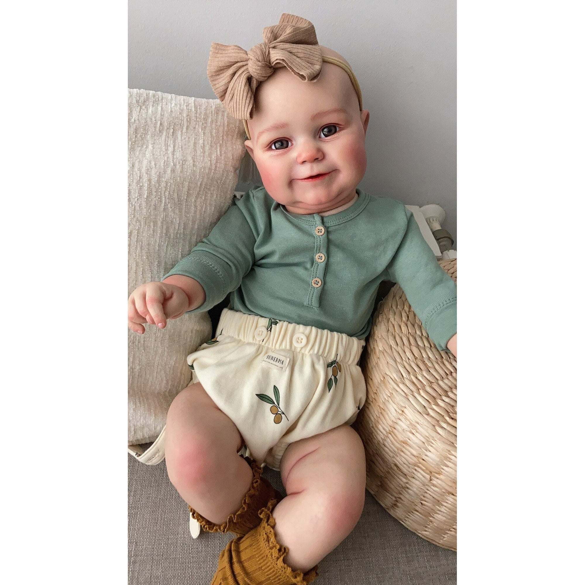iCradle Lifelike Reborn Baby Dolls Girl 20 inches Soft Vinyl Newborn Baby Dolls Baby Doll Toy for Kids Age 3+