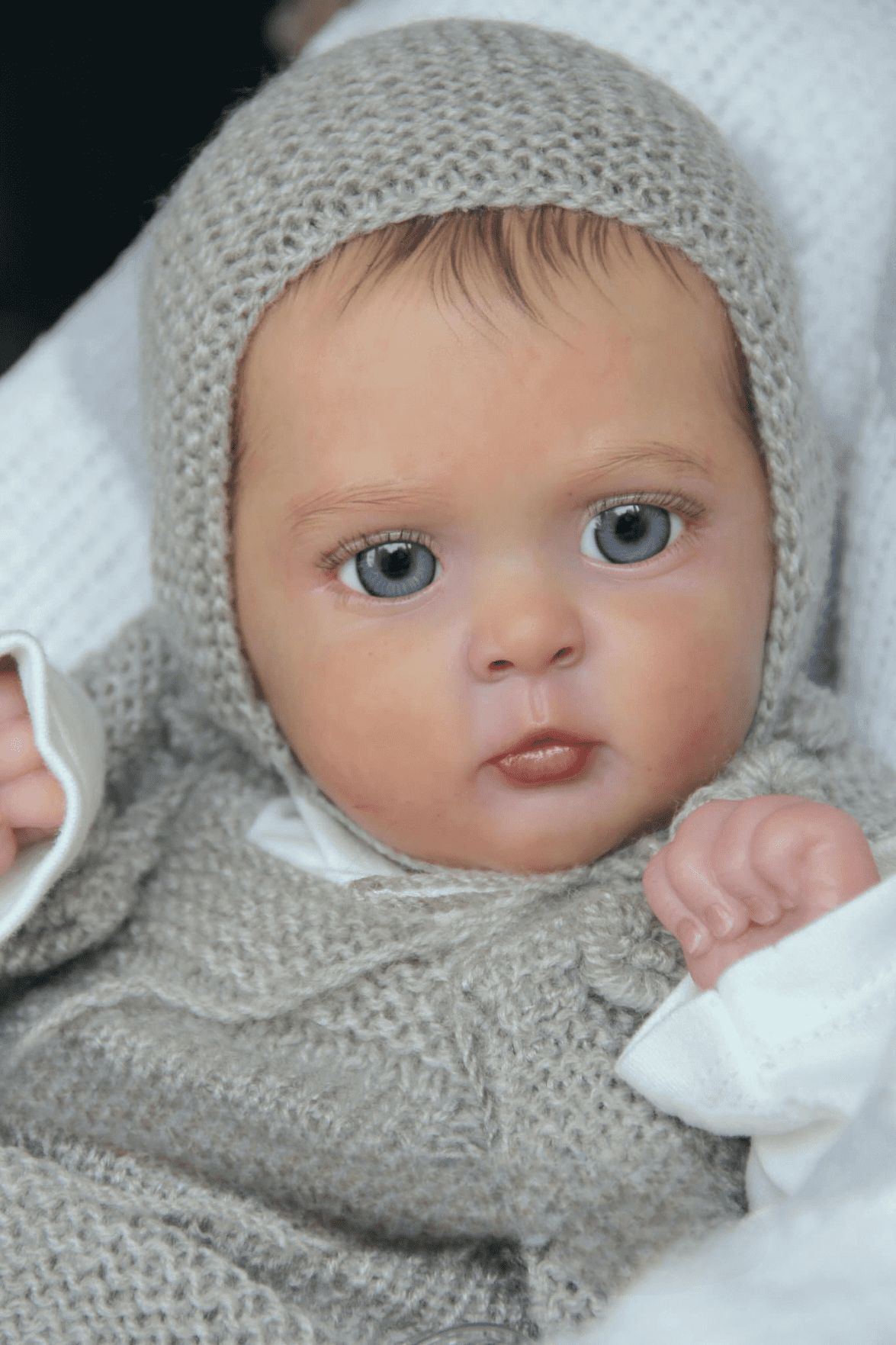 iCradle Lovely Lifelike Reborn Baby Dolls Girl 19 inch Handmade Realistic Newborn Babies Cloth Body Blue Eyes Painted Hair Gift for Kids 3+