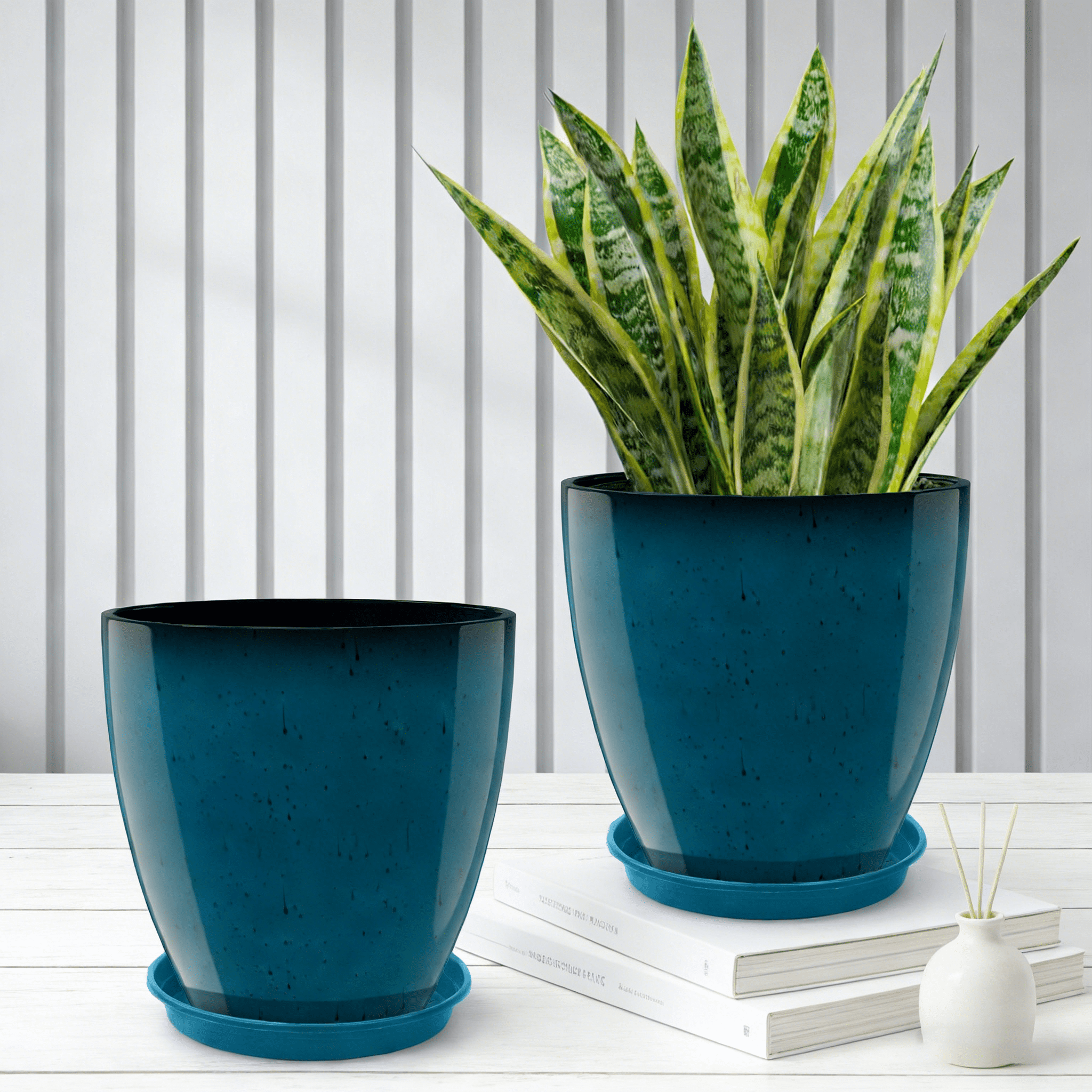 iHomeGarden 12" Round Resin Planter Set of 2, Modern Style Large Cylindrical Plant Pot with Drainage Hole for Indoor Outdoor Patio, Blue