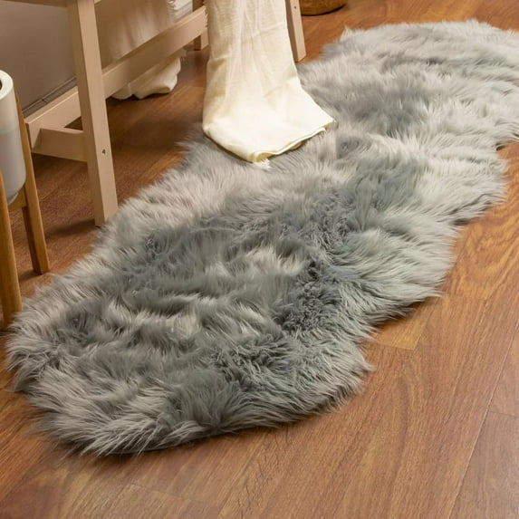 iLieber Sheepskin Soft Fluffy Fur 2x6 Gray Area Rug, Fuzzy Rug Washable Faux Fur Rug for Living Room Nursery Playroom Rectangle
