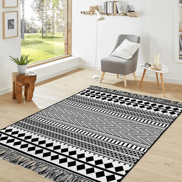 USTIDE Large Boho Area Rug – Black & White Cotton Handwoven Rug With Tassels, 5.2x7.5 Ft, Reversible Geometric Print