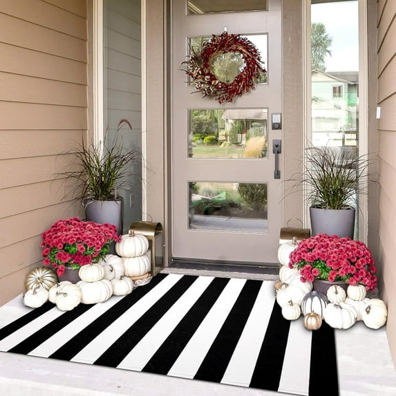 iOhouze Outdoor Rugs 3 x 5ft Washable Black and White Cotton Entrance Mat Patio Front Porch Decor Area Rug