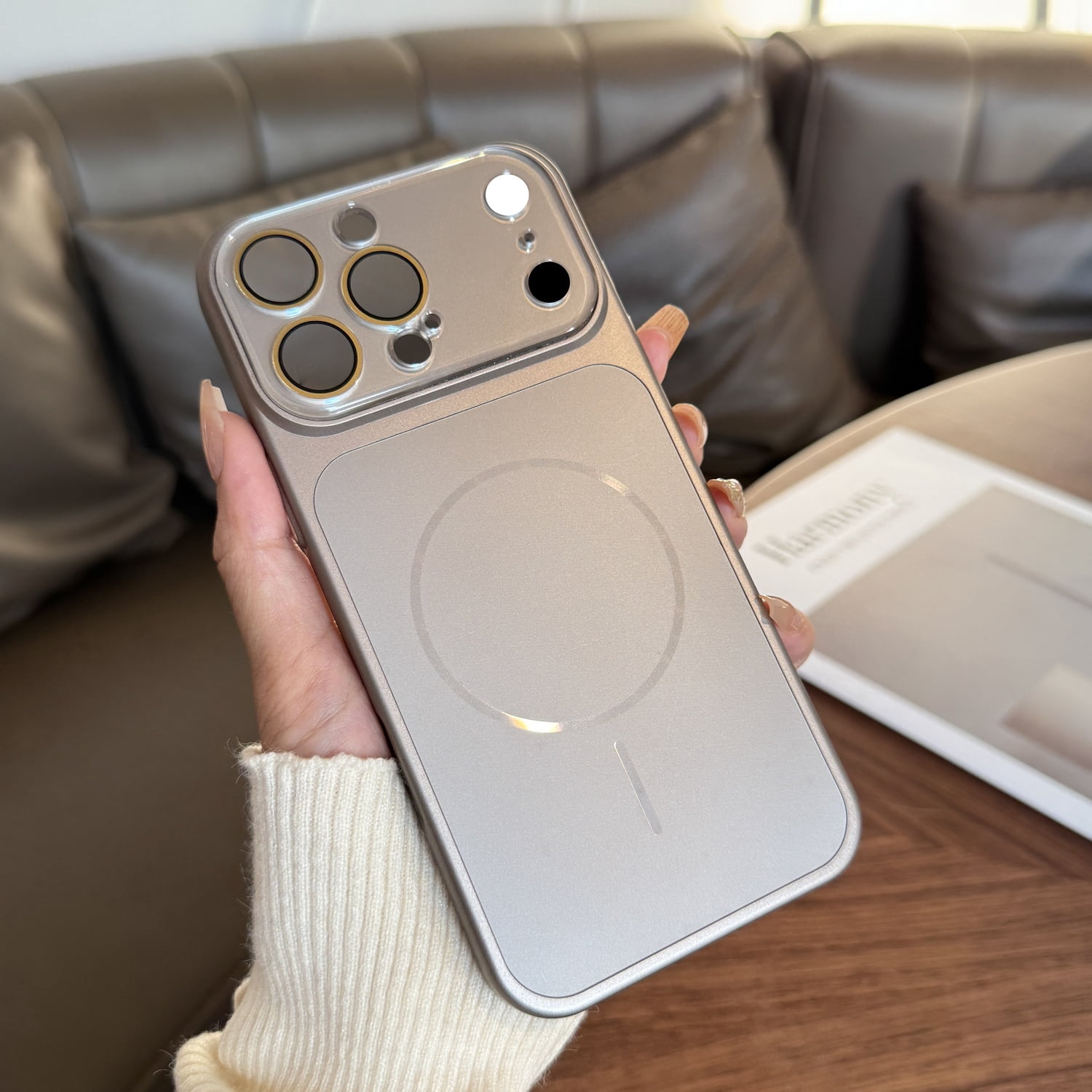 iPhone 14Proケース for iPhone 14 Pro Protective Magnetic Back Cover, Change to iPhone