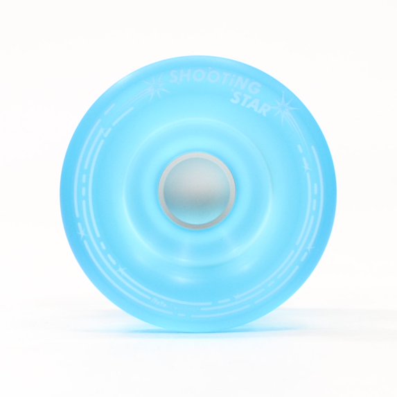 iYoYo SHOOTiNG STAR Yo-Yo - Polycarbonate Yo-Yo - Great for Beginners (Light Blue with Silver Hub)