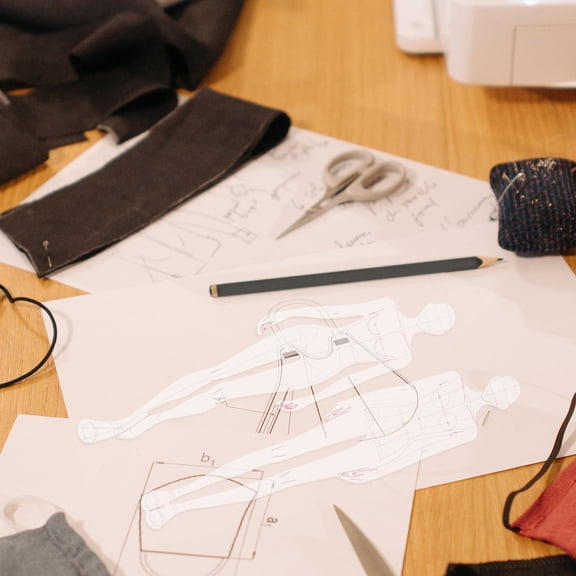 ifundom White Plastic Ruler with for Female Drawing and Clothing Design Templates, 1 Set