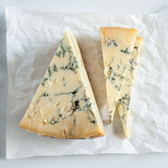 igourmet Blue Stilton DOP by Tuxford and Tebbutt - 2.5 Half Moon Cut (2.5 pound)