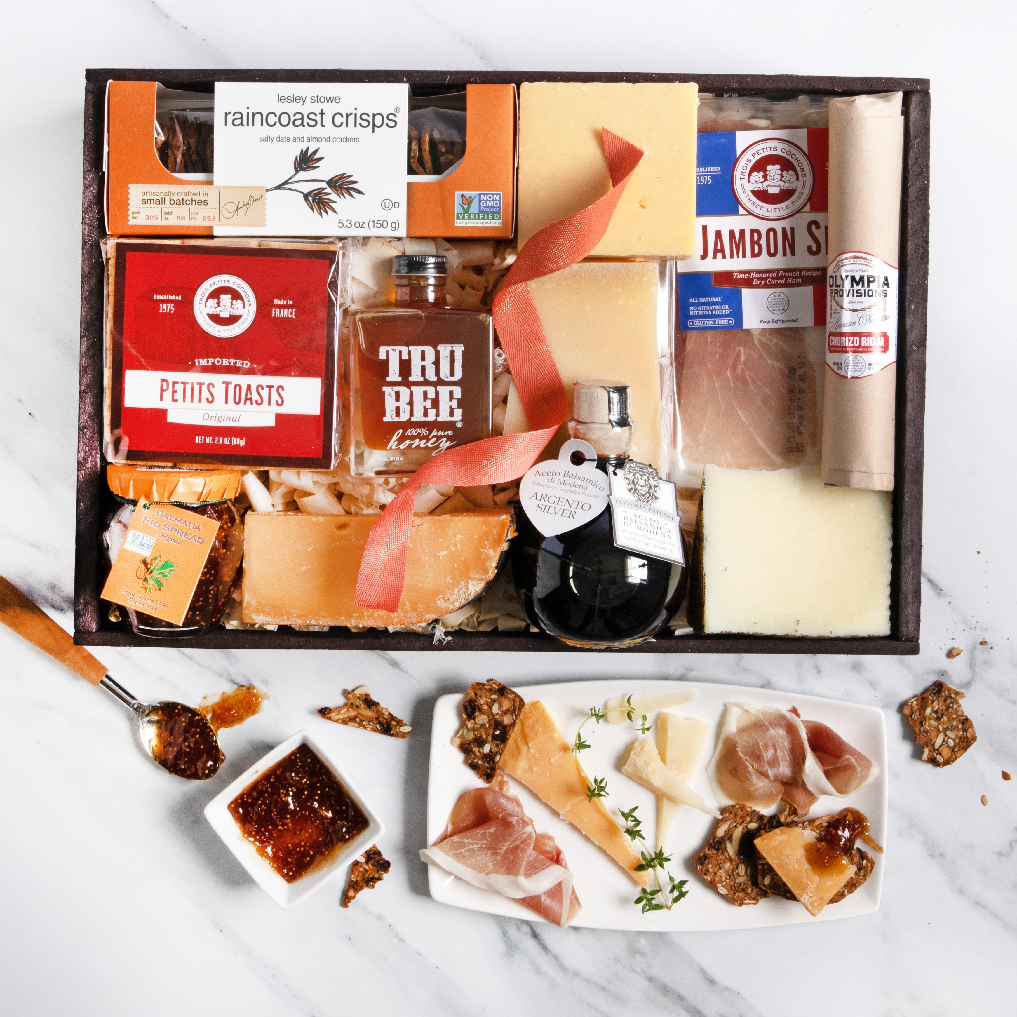 igourmet Luxury Gourmet Gift Basket Premium Cheese, Charcuterie, Honey, Balsamic In Elegant