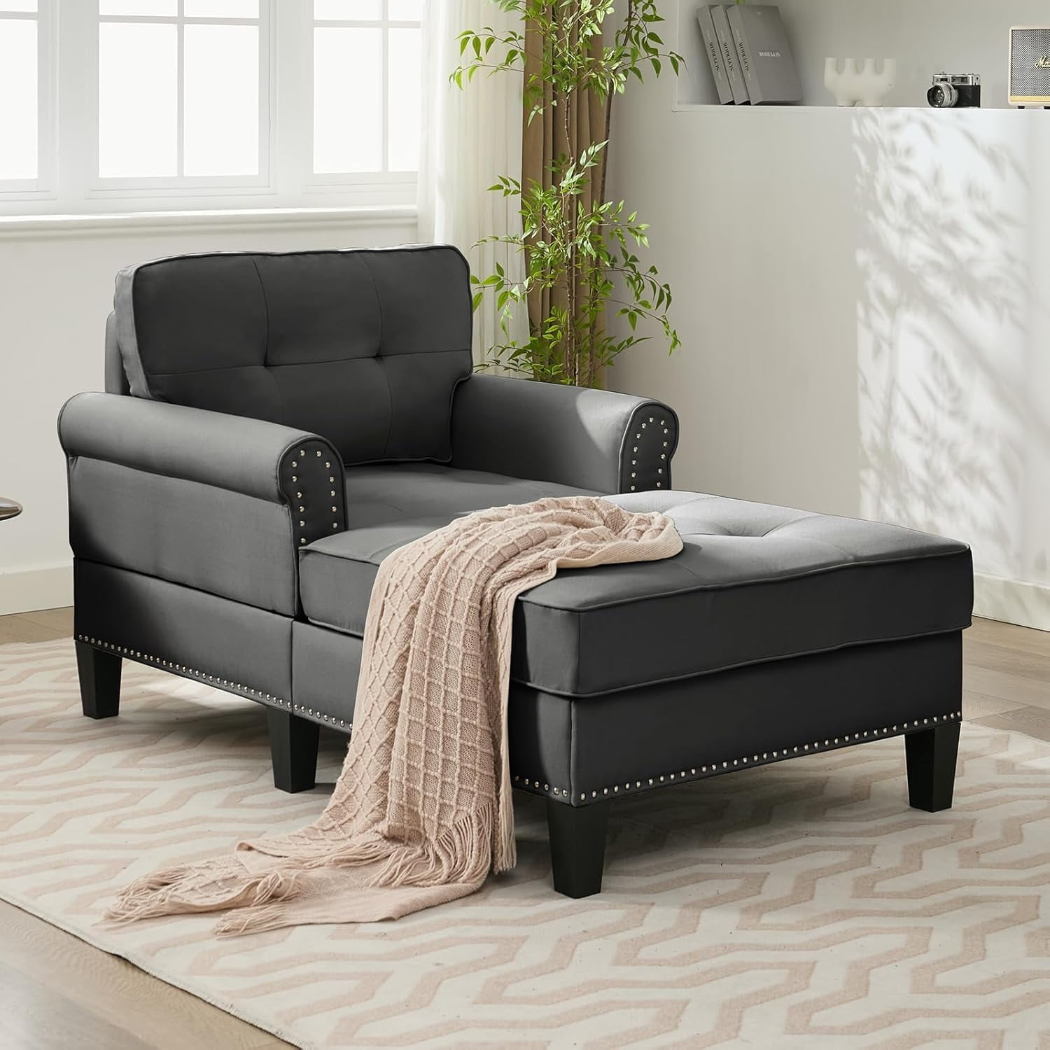 ijuicy Modern Chaise Lounge Chair Indoor with Button Tufted Backrest ...