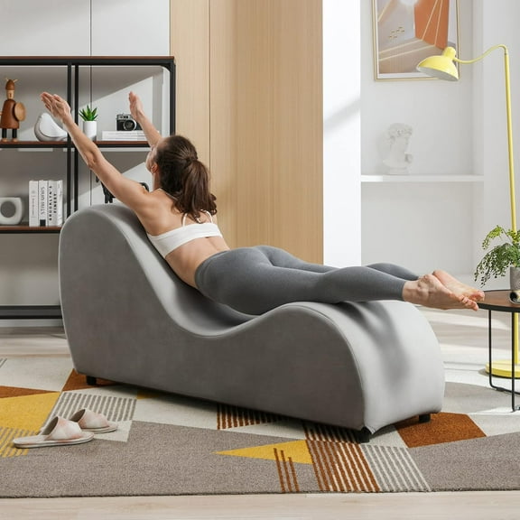 ijuicy Modern Velvet Yoga Chair for Adults, Chaise Lounge Chair for Yoga, Curved Yoga Chaise Lounge Indoor, Light Grey