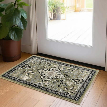 Superior Radcliffe Floral Medallion Indoor Area Rug, 2' x 3', Green