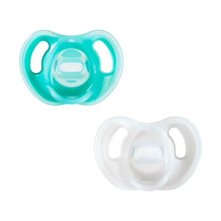 Tommee Tippee Ultra-Light Silicone Pacifier, 18-36 months, 2-Count, Symmetrical One-Piece Design, BPA-Free Silicone Binkies, Includes Sterilizer Box